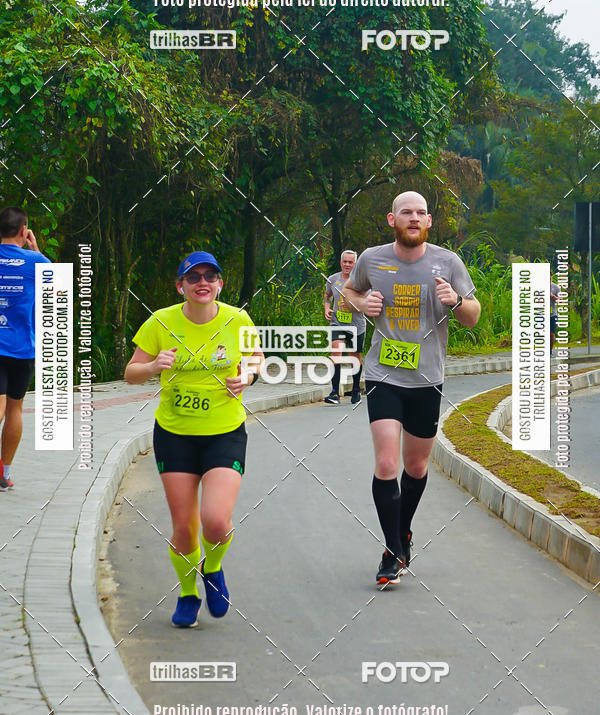 Buy your photos of the eventMeia Maratona de Blumenau on Fotop