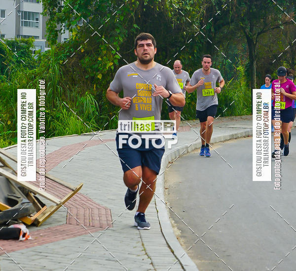Buy your photos of the eventMeia Maratona de Blumenau on Fotop