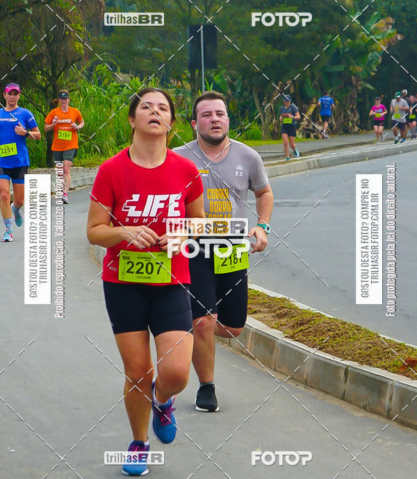 Buy your photos of the eventMeia Maratona de Blumenau on Fotop