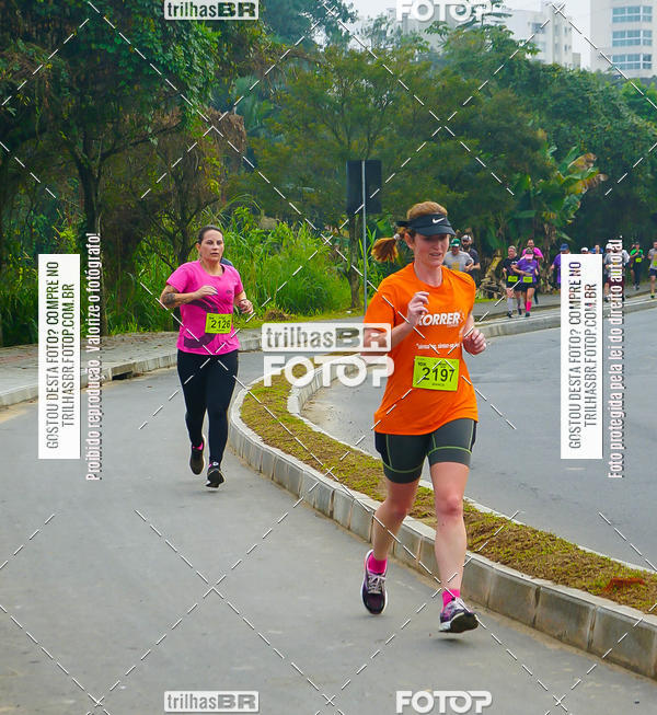 Buy your photos of the eventMeia Maratona de Blumenau on Fotop