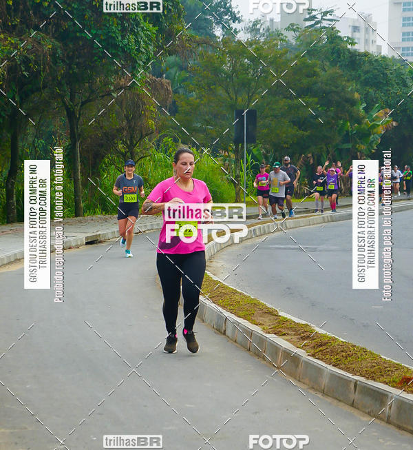 Buy your photos of the eventMeia Maratona de Blumenau on Fotop