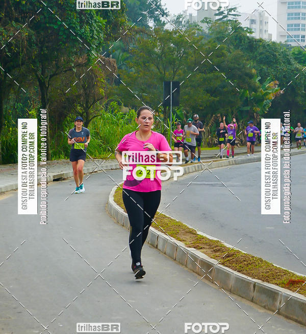 Buy your photos of the eventMeia Maratona de Blumenau on Fotop