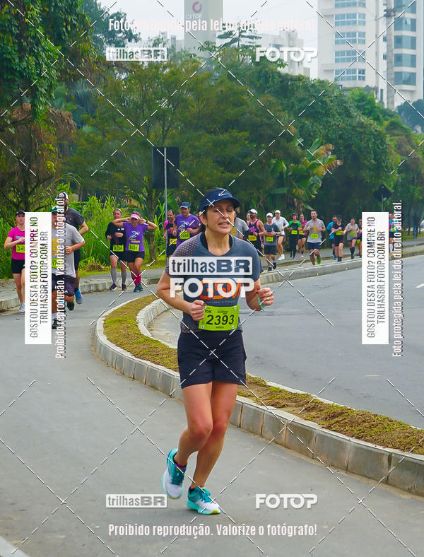 Buy your photos of the eventMeia Maratona de Blumenau on Fotop