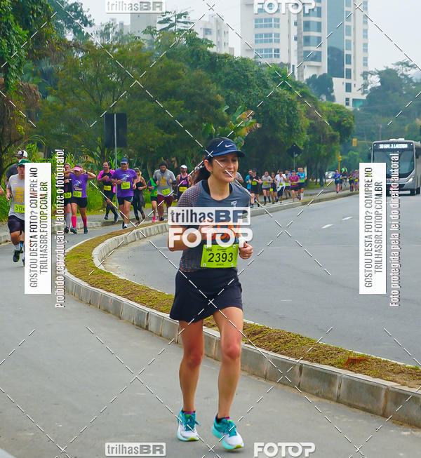 Buy your photos of the eventMeia Maratona de Blumenau on Fotop