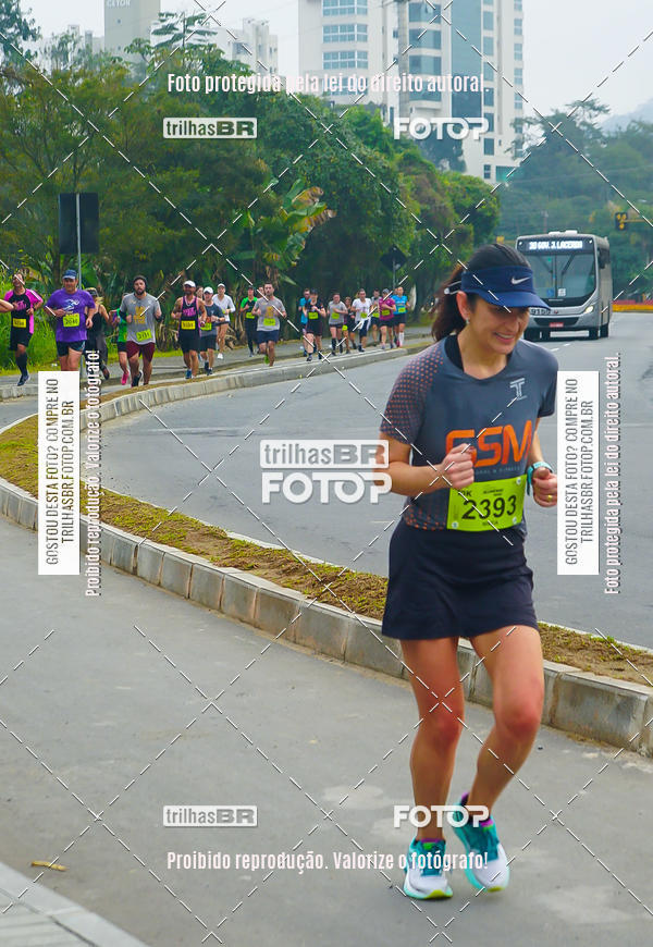 Buy your photos of the eventMeia Maratona de Blumenau on Fotop