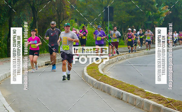 Buy your photos of the eventMeia Maratona de Blumenau on Fotop