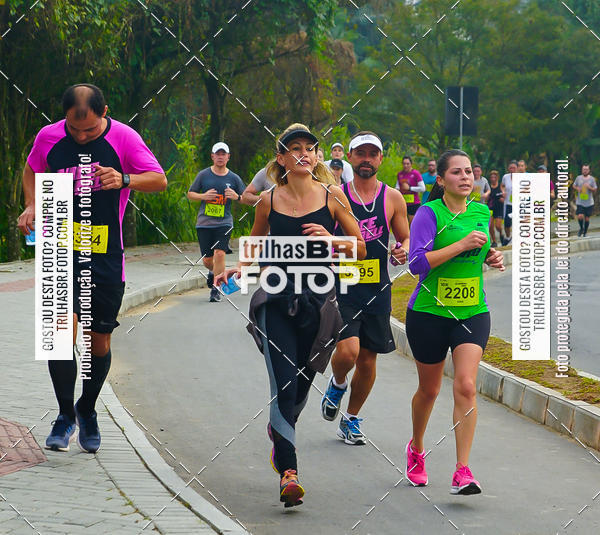 Buy your photos of the eventMeia Maratona de Blumenau on Fotop