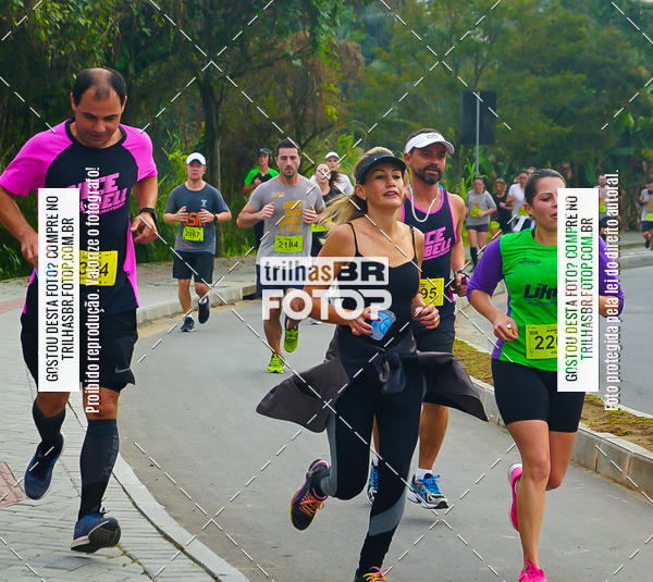 Buy your photos of the eventMeia Maratona de Blumenau on Fotop