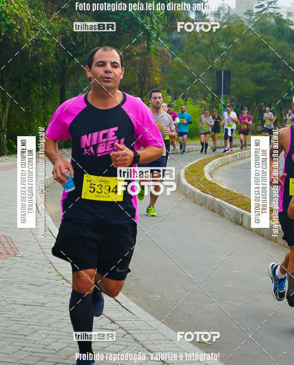 Buy your photos of the eventMeia Maratona de Blumenau on Fotop
