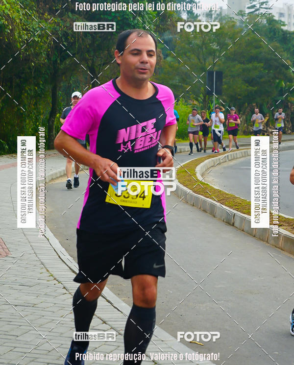 Buy your photos of the eventMeia Maratona de Blumenau on Fotop