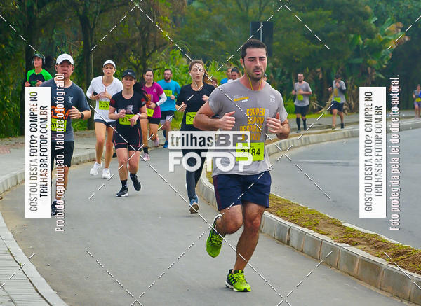 Buy your photos of the eventMeia Maratona de Blumenau on Fotop