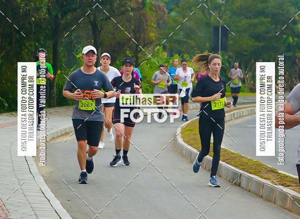 Buy your photos of the eventMeia Maratona de Blumenau on Fotop
