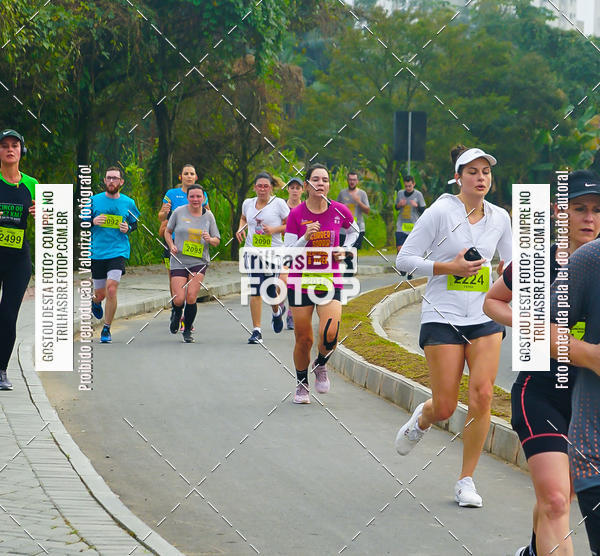Buy your photos of the eventMeia Maratona de Blumenau on Fotop