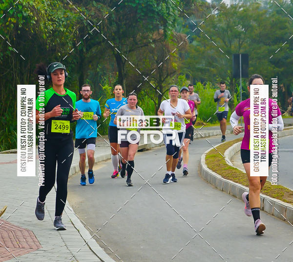 Buy your photos of the eventMeia Maratona de Blumenau on Fotop