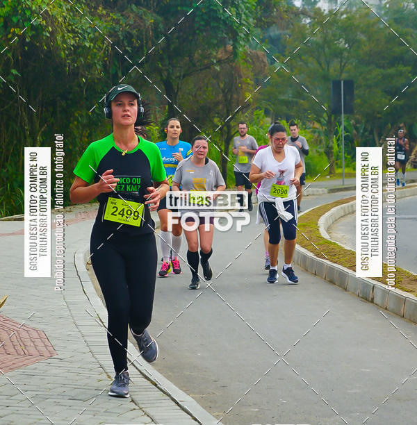 Buy your photos of the eventMeia Maratona de Blumenau on Fotop