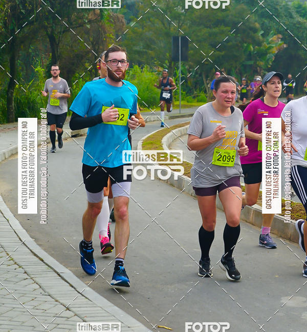 Buy your photos of the eventMeia Maratona de Blumenau on Fotop
