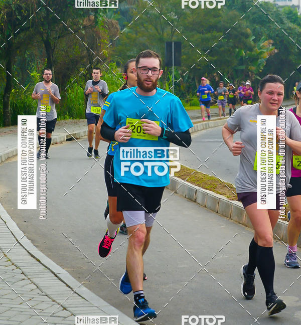 Buy your photos of the eventMeia Maratona de Blumenau on Fotop