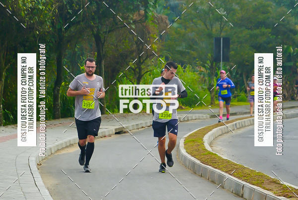 Buy your photos of the eventMeia Maratona de Blumenau on Fotop