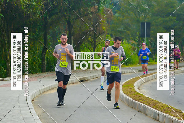 Buy your photos of the eventMeia Maratona de Blumenau on Fotop