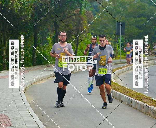 Buy your photos of the eventMeia Maratona de Blumenau on Fotop