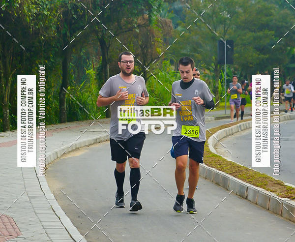 Buy your photos of the eventMeia Maratona de Blumenau on Fotop