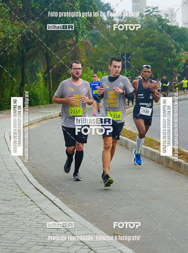 Buy your photos of the eventMeia Maratona de Blumenau on Fotop