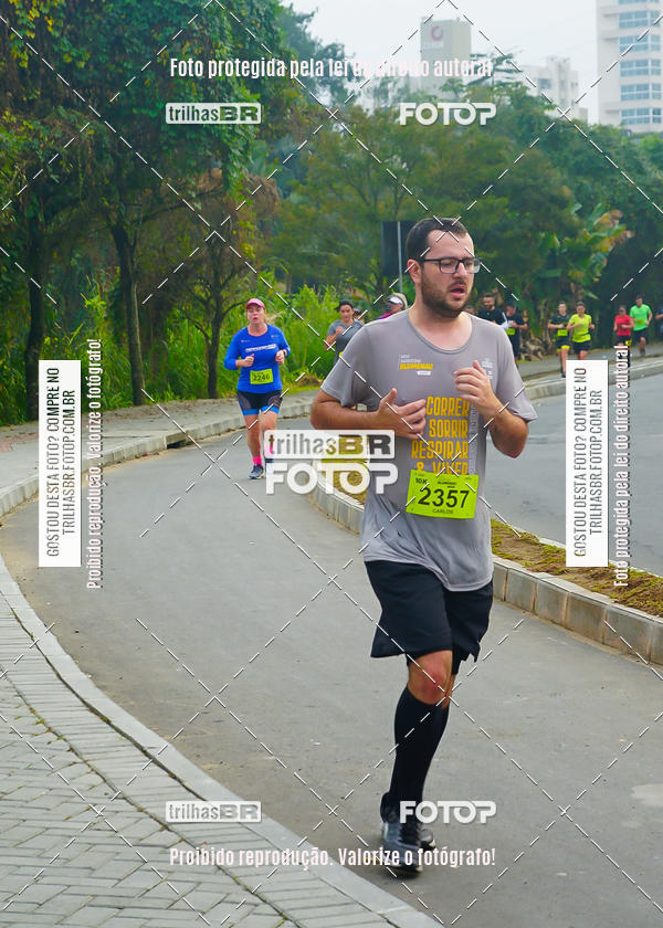 Buy your photos of the eventMeia Maratona de Blumenau on Fotop