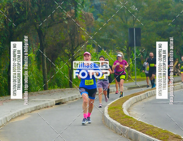 Buy your photos of the eventMeia Maratona de Blumenau on Fotop