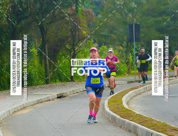 Buy your photos of the eventMeia Maratona de Blumenau on Fotop