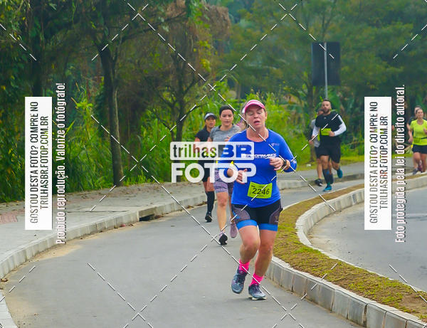 Buy your photos of the eventMeia Maratona de Blumenau on Fotop
