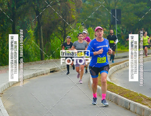 Buy your photos of the eventMeia Maratona de Blumenau on Fotop
