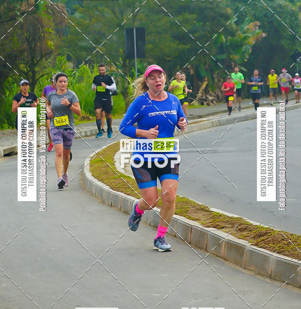 Buy your photos of the eventMeia Maratona de Blumenau on Fotop