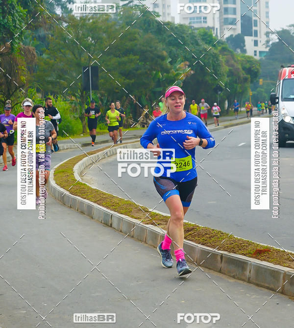 Buy your photos of the eventMeia Maratona de Blumenau on Fotop