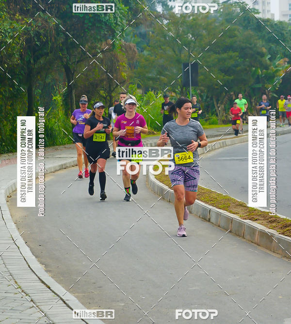 Buy your photos of the eventMeia Maratona de Blumenau on Fotop