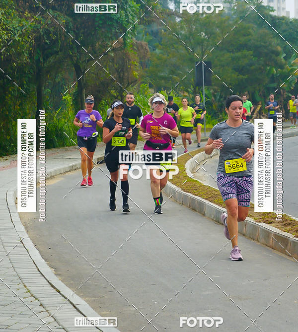 Buy your photos of the eventMeia Maratona de Blumenau on Fotop