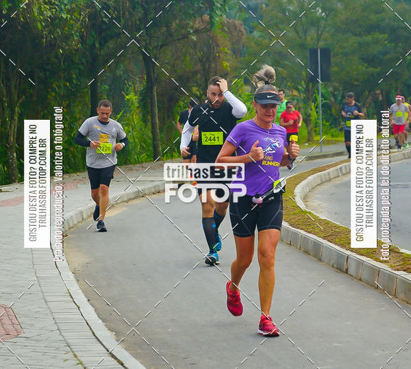 Buy your photos of the eventMeia Maratona de Blumenau on Fotop