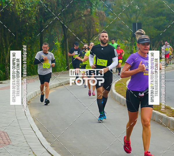 Buy your photos of the eventMeia Maratona de Blumenau on Fotop