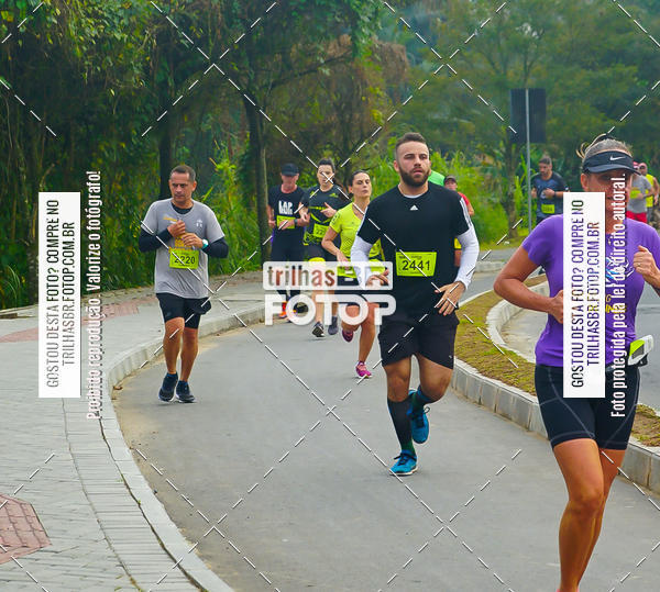 Buy your photos of the eventMeia Maratona de Blumenau on Fotop