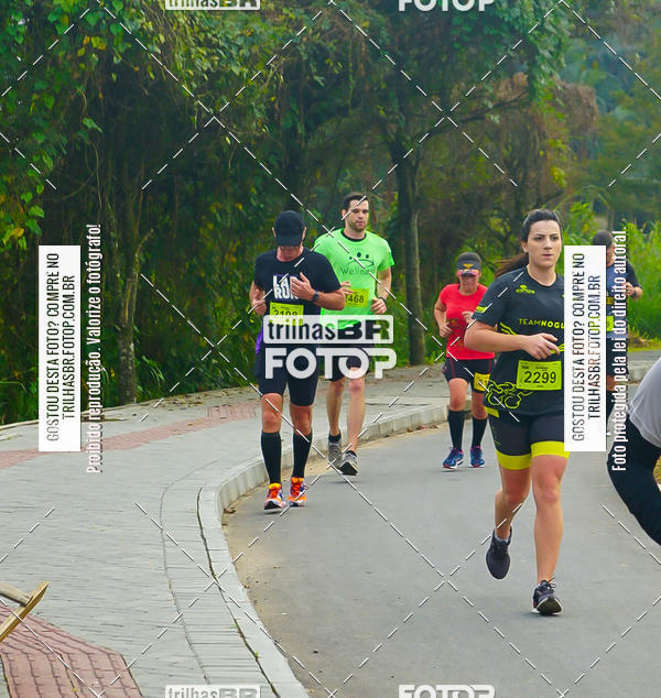 Buy your photos of the eventMeia Maratona de Blumenau on Fotop