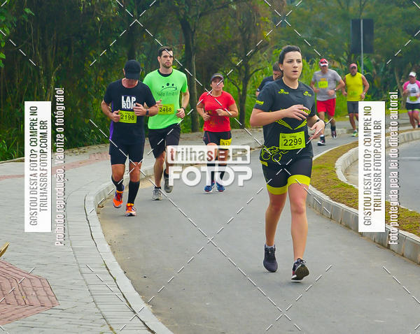 Buy your photos of the eventMeia Maratona de Blumenau on Fotop