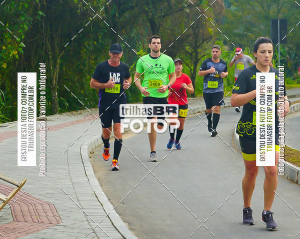 Buy your photos of the eventMeia Maratona de Blumenau on Fotop