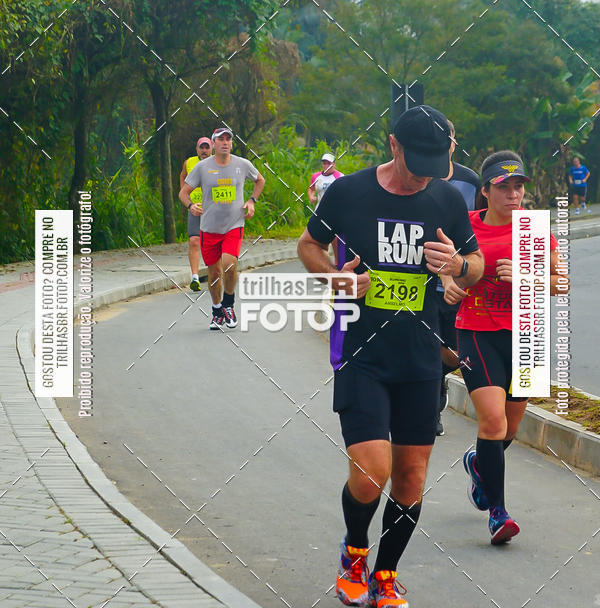 Buy your photos of the eventMeia Maratona de Blumenau on Fotop