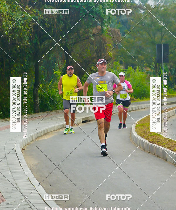 Buy your photos of the eventMeia Maratona de Blumenau on Fotop