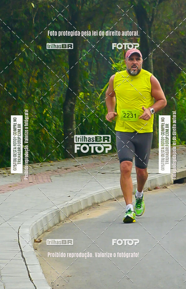 Buy your photos of the eventMeia Maratona de Blumenau on Fotop