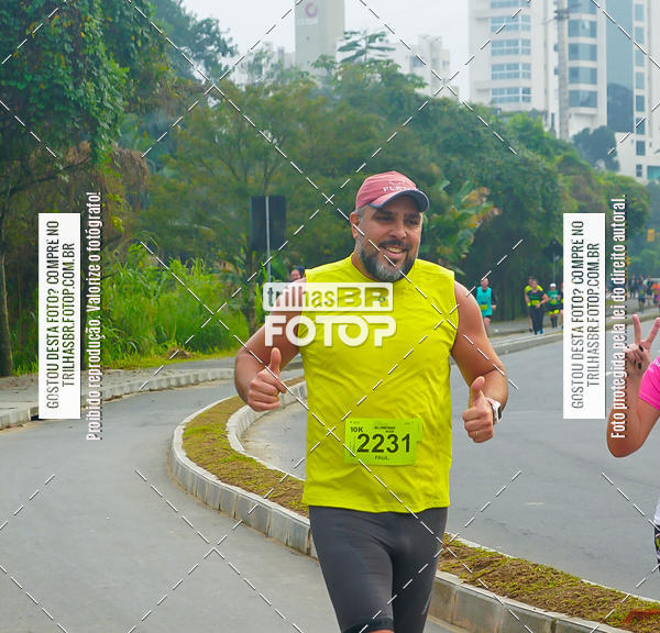 Buy your photos of the eventMeia Maratona de Blumenau on Fotop