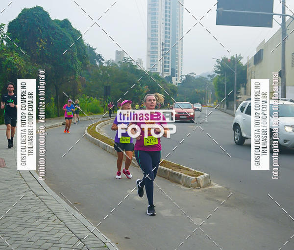 Buy your photos of the eventMeia Maratona de Blumenau on Fotop