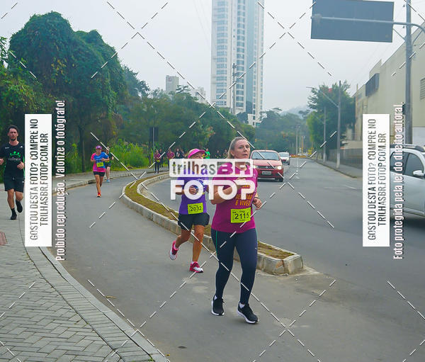 Buy your photos of the eventMeia Maratona de Blumenau on Fotop