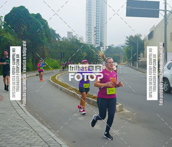 Buy your photos of the eventMeia Maratona de Blumenau on Fotop