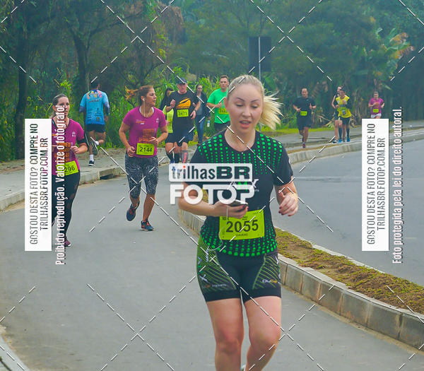 Buy your photos of the eventMeia Maratona de Blumenau on Fotop