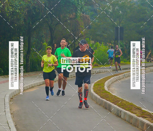 Buy your photos of the eventMeia Maratona de Blumenau on Fotop